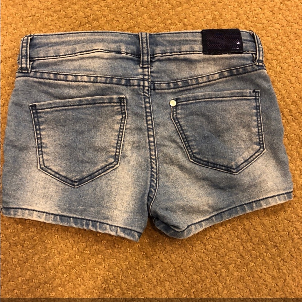 Shorts - Picture 2 of 2